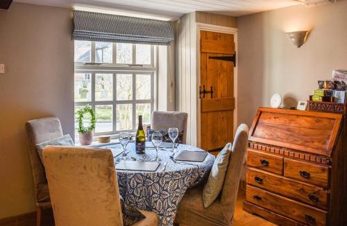 Saxmundham House | Discover May Cottage: Family and Pet Friendly Retreat