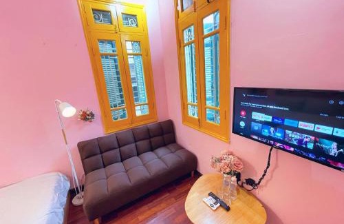 Hoan Kiem House | Experience PINK 02: Perfect Stay with a 10/10 Rating