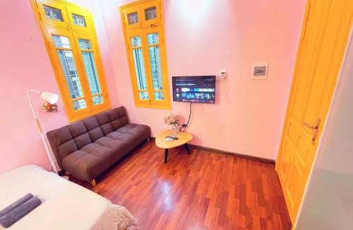 Hoan Kiem House | Experience PINK 02: Perfect Stay with a 10/10 Rating