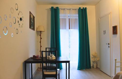 Marini House | Inviting Maya Guest House with Daily Breakfast Included