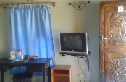 Nata House | Family-Friendly Maya Guest Inn with Breakfast & Kitchen Access