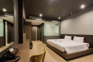 Ban Bo Han Hotel | Relax at Maya Phuket Airport Hotel - SHA Extra Plus Stay