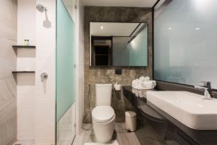 Ban Bo Han Hotel | Relax at Maya Phuket Airport Hotel - SHA Extra Plus Stay