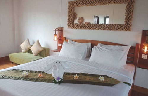 Bophut Resort | Budget-Friendly Stay at Maya Resort with Pool & Breakfast