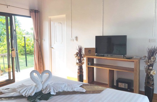 Bophut Resort | Budget-Friendly Stay at Maya Resort with Pool & Breakfast