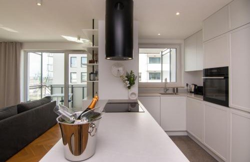 Gdansk City Center Apartment | Experience Maya's Flats & Resorts with Panoramic Views