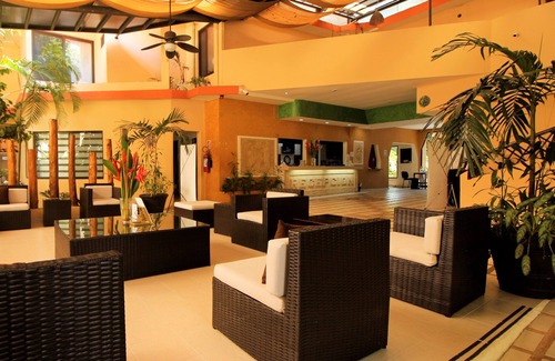Palenque Hotel | Experience Relaxation at Maya Tulipanes Express Hotel