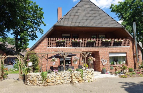 Bramstedt Apartment | Relax in the NEW Maya Vacation Apartment with Sauna