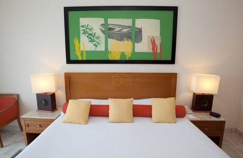 Cancun Resort | Mayan Palace -Nuevo Vallarta 1 Bedroom Suite Sleeps 4 Adults and 2 children