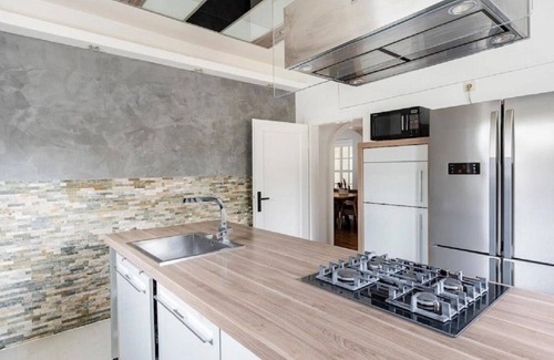 Bockum Apartment | Premier 4-Room Apartment with Terrace Near the Highway