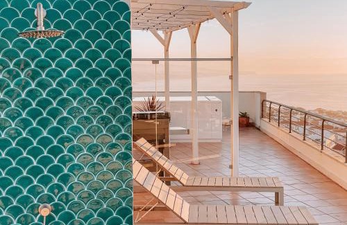 Ericeira Apartment | Unforgettable Views Await at Our 4-Star Family-Friendly Hotel