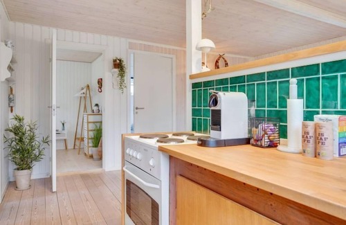 Assens House | Seaside Retreat: "Maybrit" with Oceanfront Spa Amenities