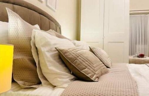 Basaksehir Apartment | Charming Maydan View Apartment - Family-Friendly Retreat