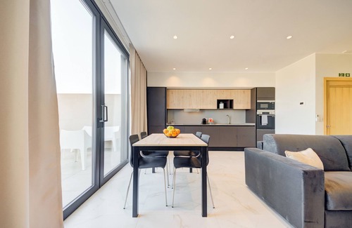 St. Andrew's Apartment | Elegant Oceanfront Retreat at Mayfair by Premier Suites MT