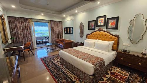 Jharsuguda Hotel | Unwind at Mayfair Oasis Resort & Convention's Poolside Retreat
