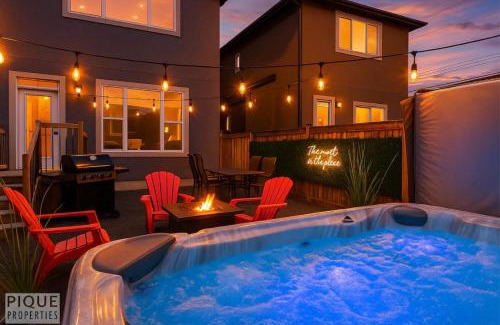 Mayfield Apartment | Mayfield Manor - Hot Tub - KingBed - FireTable - BBQ - Wifi
