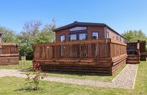 Runswick Bay House | Discover Mayflower Lodge: Pet-Friendly 4-Star Retreat