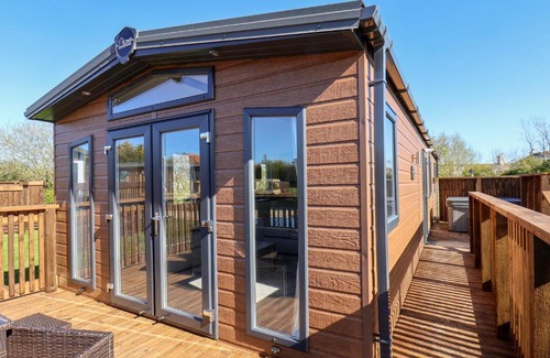 Runswick Bay House | Discover Mayflower Lodge: Pet-Friendly 4-Star Retreat
