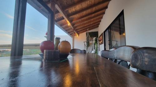 El Penol Villa | Relax at Mayka Cabañas with Private Jacuzzi & Hot Tub