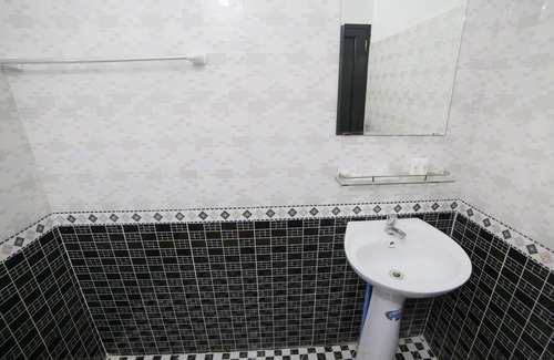 Vang Vieng House | Top-Rated Maylay Guesthouse: Family-Friendly & Accessible Stay