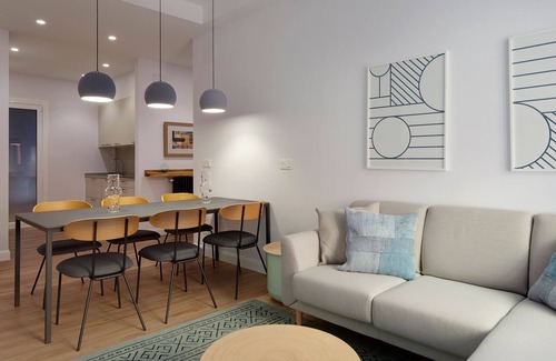 Old Town Apartment | Unforgettable Stay at Mayor Suite 3 with Oceanfront Views