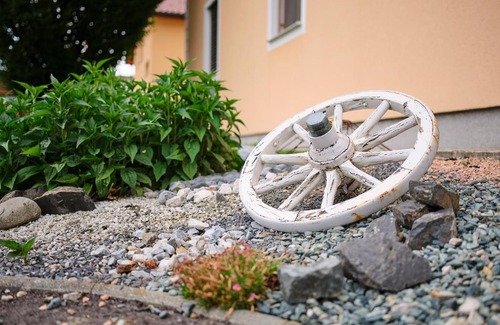 Mank Bed & Breakfast | Discover Mayr-Hof: Family-Friendly Retreat with Hot Tub