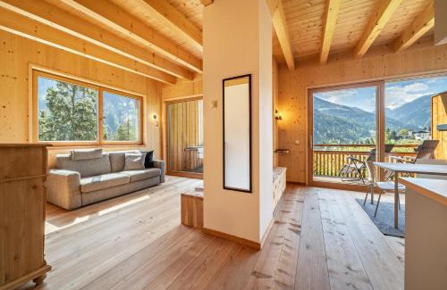 San Pancrazio Apartment | Family-Friendly Mayrhof Apartment Im Kirschgarten - 9.3/10 Rating