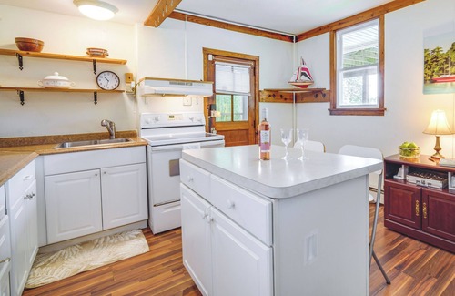 Mays Landing Apartment | Enchanting Mays Landing Retreat by Great Egg Harbor River