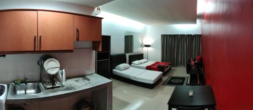 Medan Tuanku Apartment | Budget-Friendly Maytower Apartment with Pool Access
