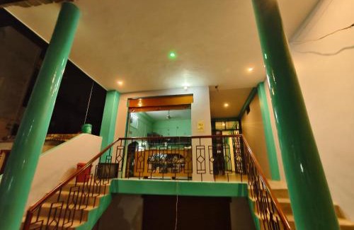 Sarnath House | Comfortable Stay at MAYUR Paying Guest House with Breakfast