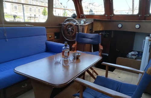 Talensac-Pont Morand Boat Rental | Guest Rated 10/10: MAZ Glaz Offers Family-Friendly Comfort