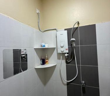 Kampung Kedawang Hotel | Family-Friendly Maze Roomstay Langkawi – Rated 9/10