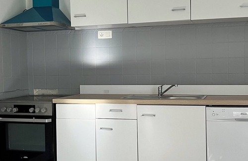 Quartier des Espesses House | Cozy Mazet Calme Near the City Center with Pool & Pet-Friendly