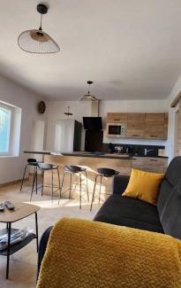 Ales Apartment | Kid-Friendly Retreat at Mazet Chantilly - Guest Rated 9.7/10