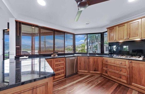 Airlie Beach House | Discover Mazlin House: Waterfront Retreat with Pool & Spa