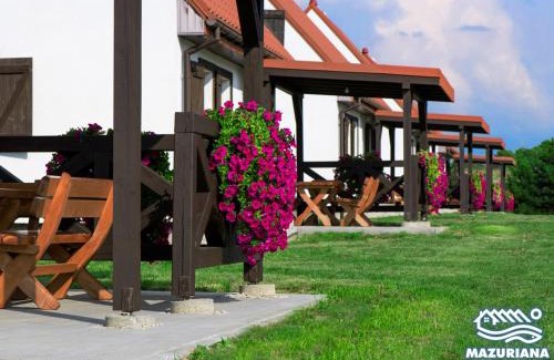 Stare Juchy House | Relax at Mazuriana - Lakeside Retreat with Private Beach
