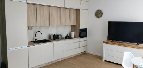 Trygort Apartment | Experience Mazurski Relax: Oceanfront Bliss Awaits You