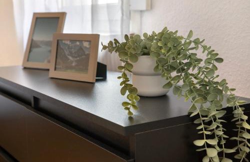 Neckarhausen Apartment | Family-Friendly Retreat at M B Homes Nürtingen