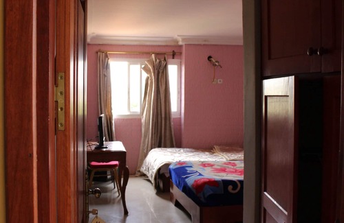 Bafoussam Hotel | Budget-Friendly Mbatkam Palace with Family Amenities