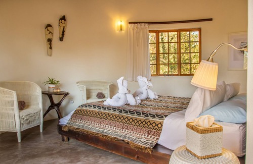 Phalaborwa Cabin | Experience Mbizi Bush Lodge: Rated 9.6 with Pool & Dining