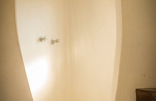 Phalaborwa Cabin | Experience Mbizi Bush Lodge: Rated 9.6 with Pool & Dining