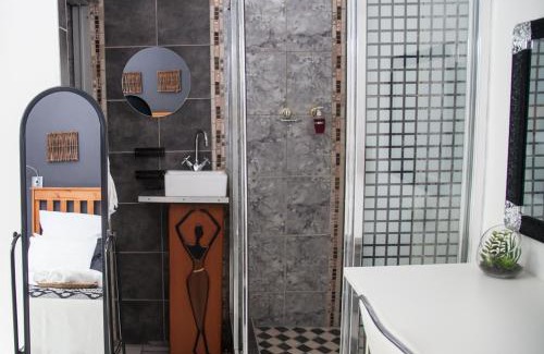 Lephalale House | Budget-Friendly Stay at MBS Guest House with Pool & Breakfast