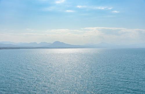 Loutraki-Agioi Theodoroi Apartment | Oceanfront MC 1 Residences: Pet-Friendly and Family Friendly
