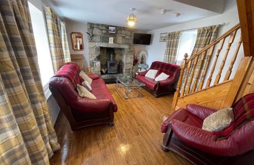 Newry House | Mc Courts Cottage: Perfect for Families & Pet Lovers