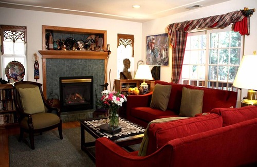 Twain Harte Bed & Breakfast | Discover McCaffrey House B&B Inn with Ocean Views & Spa