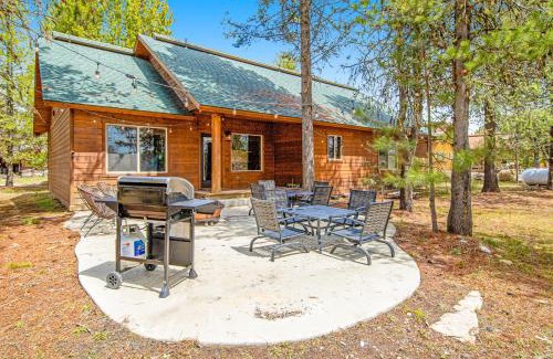 McCall House | Pet-Friendly Retreat at McCall Calling – Family Welcome!