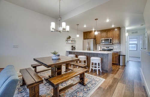 McCall Apartment | Inviting McCall Vacation Rental with Private Balcony & Grill