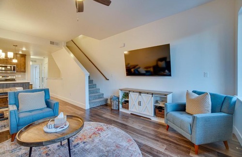 McCall Apartment | Inviting McCall Vacation Rental with Private Balcony & Grill