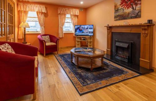County Offaly Bed & Breakfast | Family-Friendly Stays at McCarthy's Westport with High Ratings