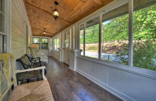 Williamstown House | Cozy Retreat at Mccaysville River House - Family Friendly Escape